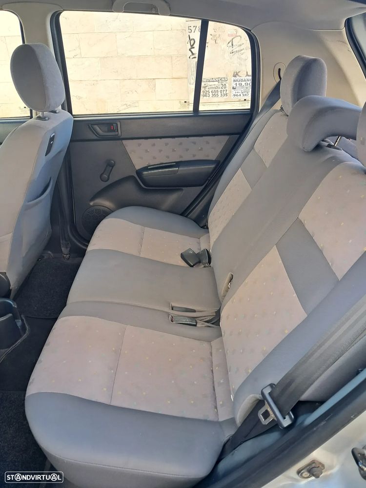 Hyundai Getz - 4