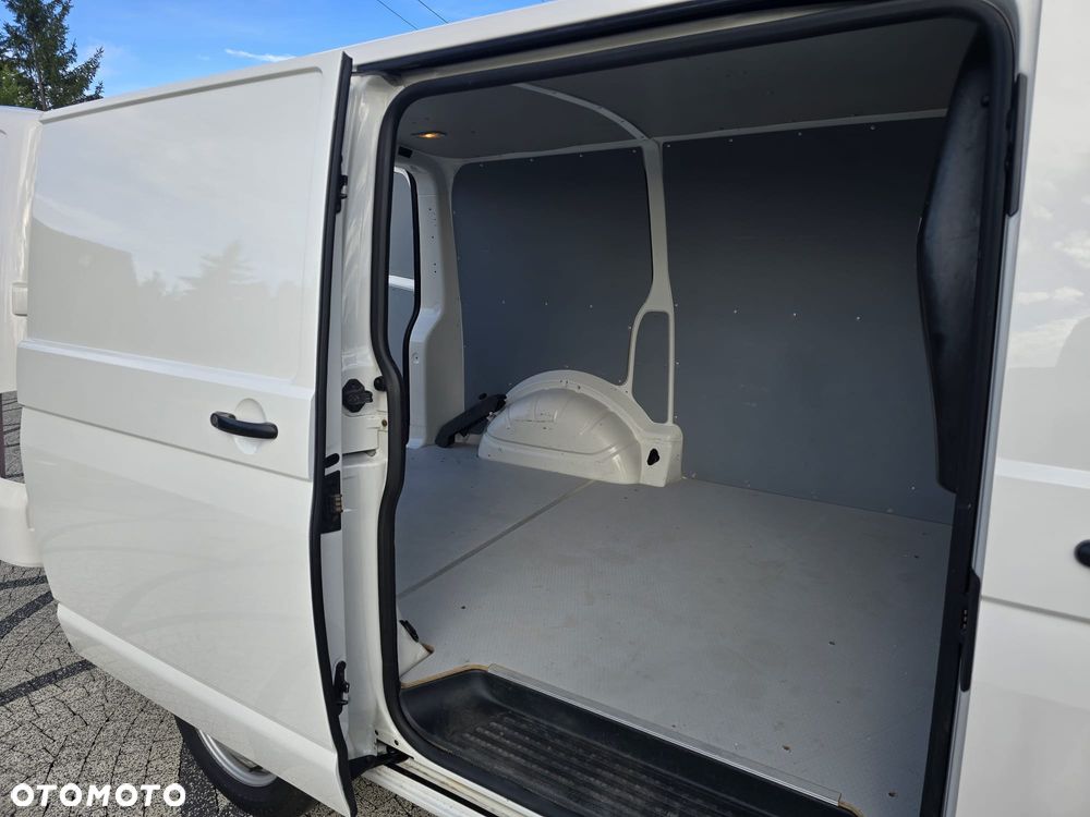 Volkswagen Transporter - 23