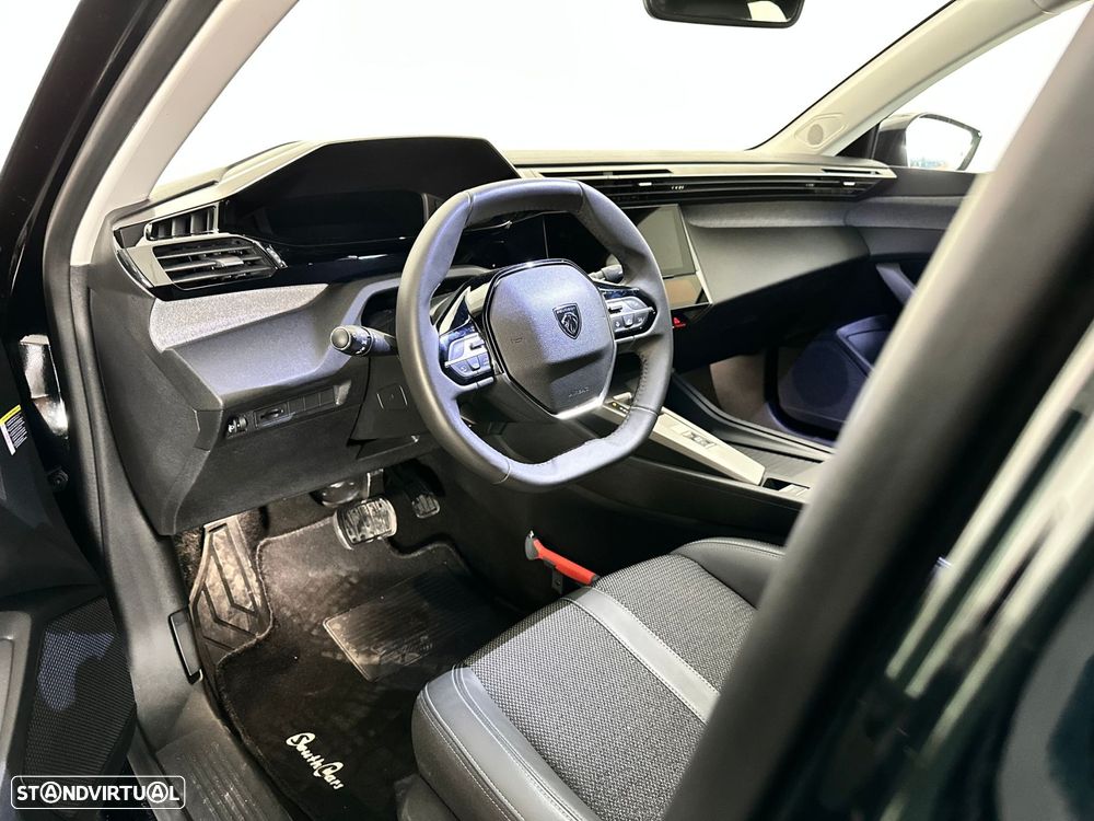 Peugeot 408 1.2 Hybrid Allure e-DCS6 - 13