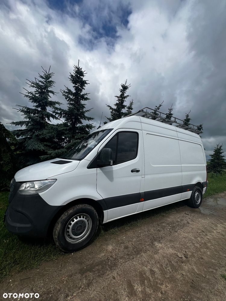 Mercedes-Benz Sprinter - 4
