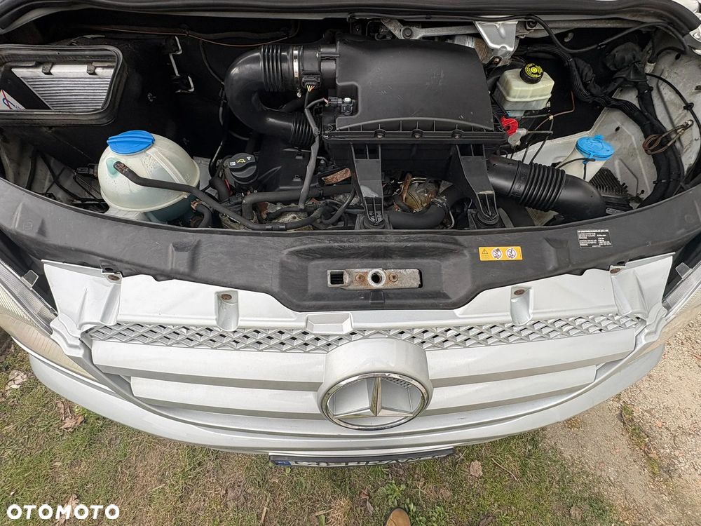 Mercedes-Benz SPRINTER - 24