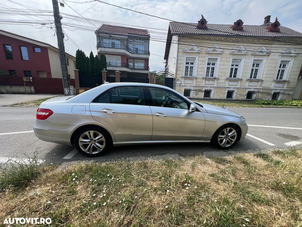 Mercedes-Benz E 220 CDI 7G-TRONIC Avantgarde - 3