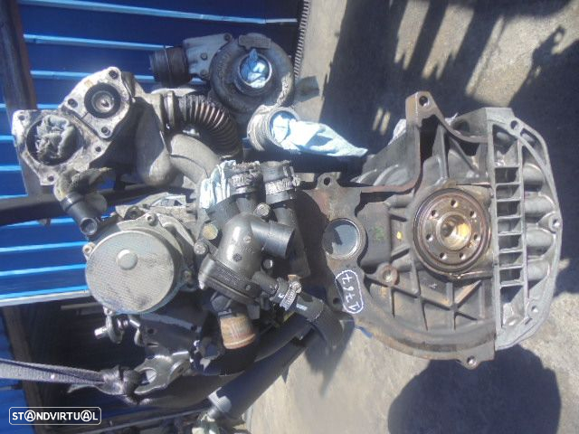 Motor D4192T3  C063580 VOLVO V40 2001 1.9DI 115CV 5P PRETO - 3