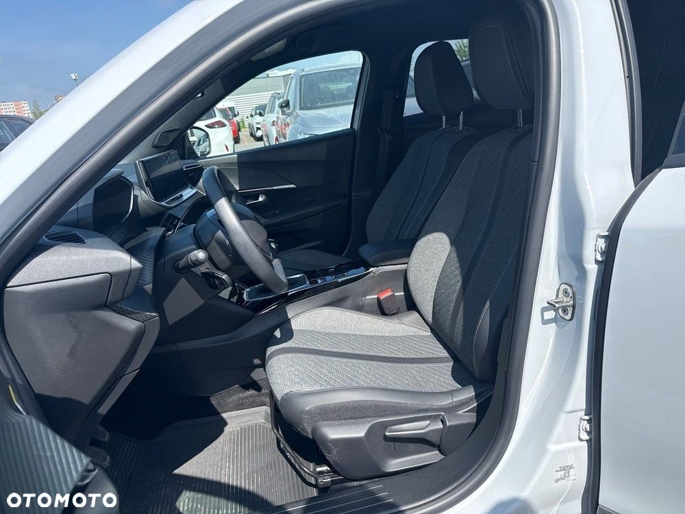 Peugeot 2008 - 10