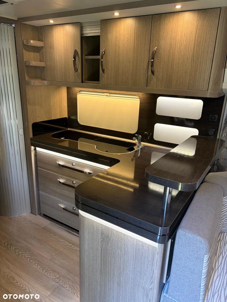 Hobby 560 FC Prestige - 11