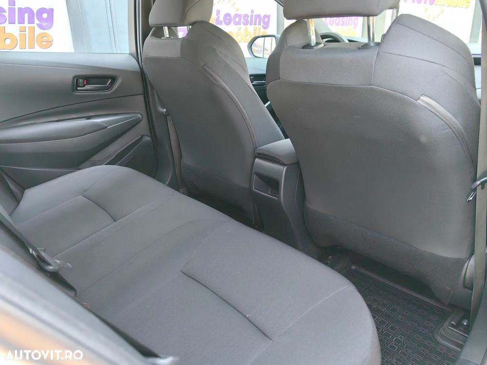Toyota Corolla 1.8 HSD Business - 17