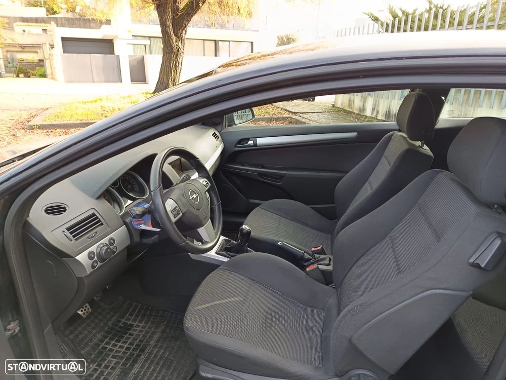 Opel Astra GTC 1.7 CDTI - 19