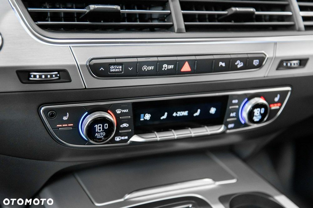 Audi Q7 - 32
