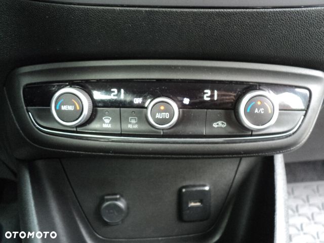 Opel Crossland X - 13