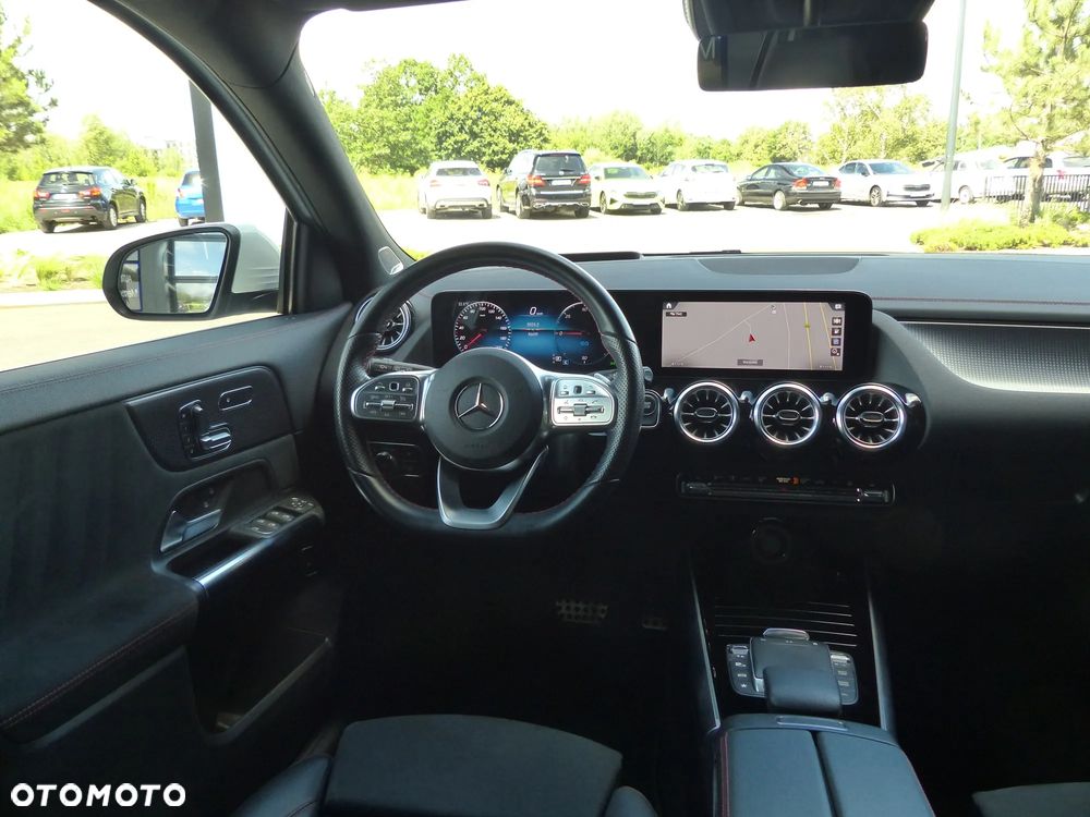 Mercedes-Benz EQA 250 66.5kWh AMG Line - 24