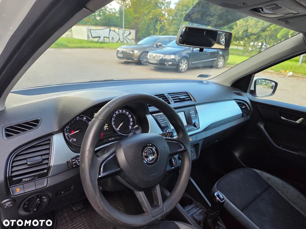 Skoda Fabia 1.0 Active - 9