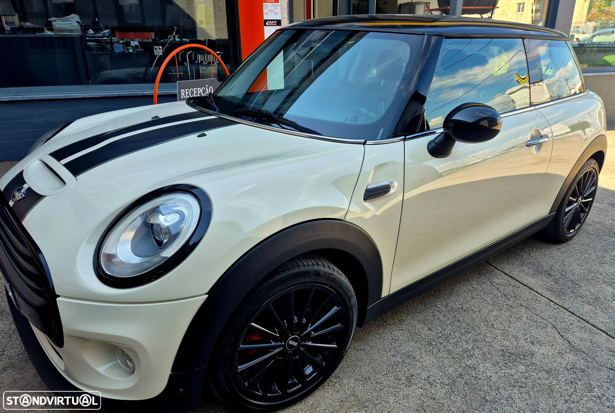 MINI 3 Portas Cooper Auto - 23