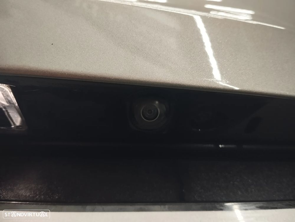 Volvo XC 40 2.0 D3 Momentum Geartronic - 11