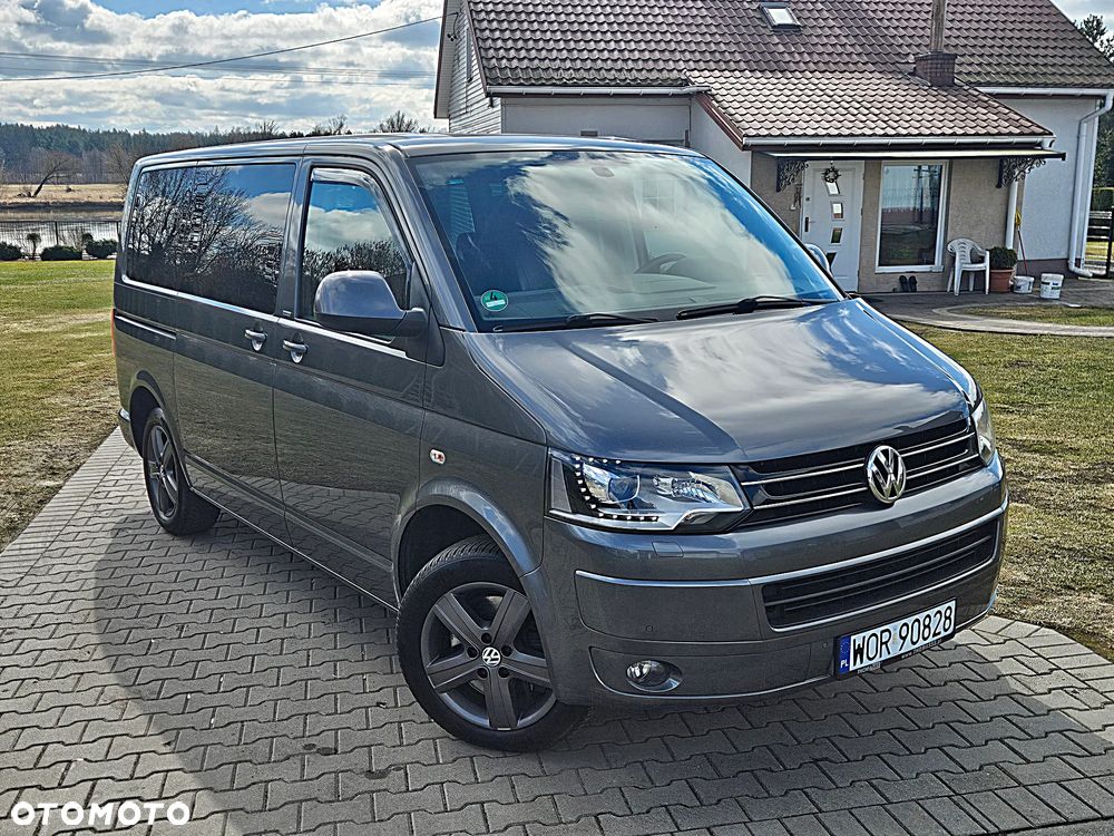 Volkswagen Multivan - 12