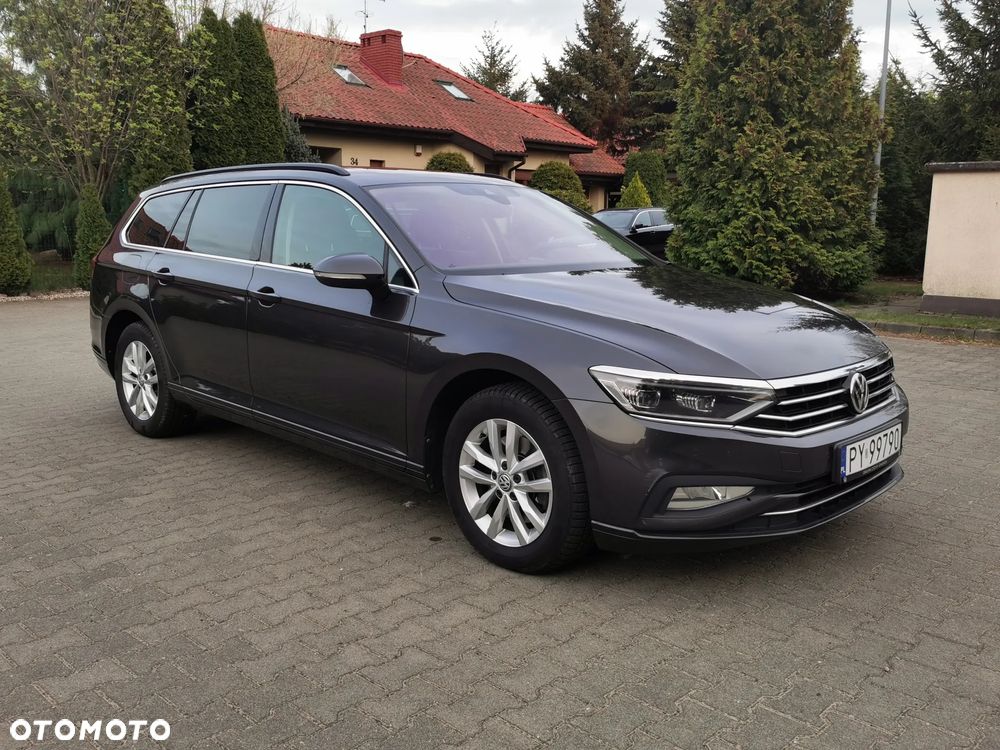 Volkswagen Passat 1.6 TDI SCR DSG Business - 1