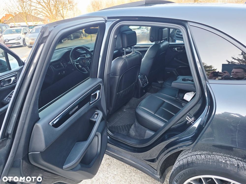 Porsche Macan PDK - 36