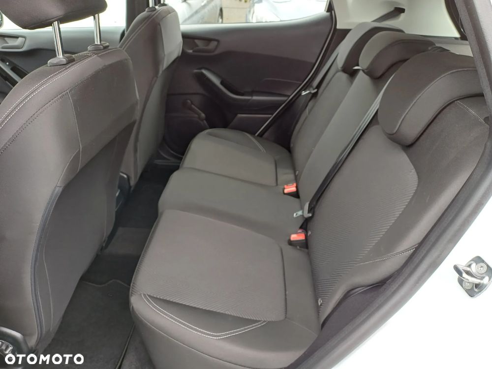 Ford Fiesta 1.1 S&S COOL&CONNECT - 16