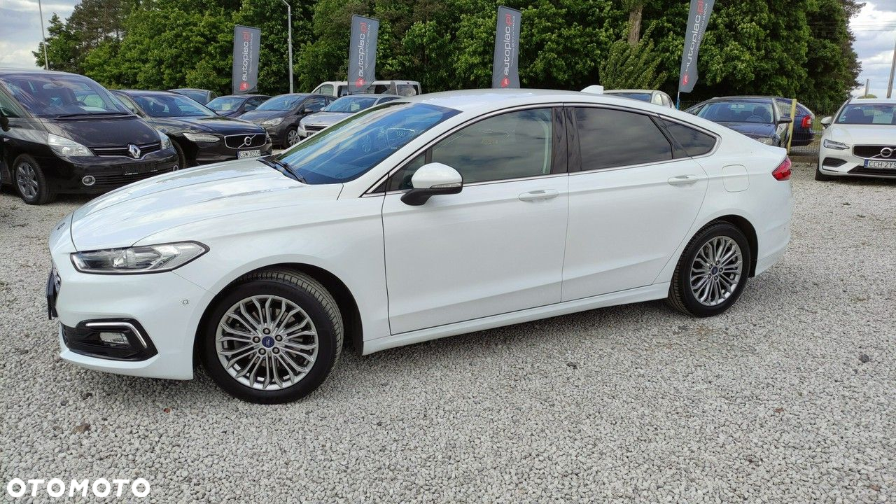 Ford Mondeo - 32