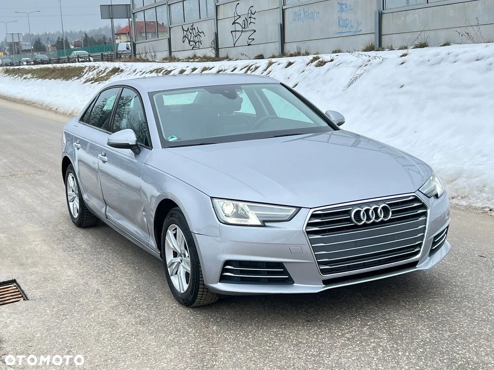 Audi A4 Limousine - 15