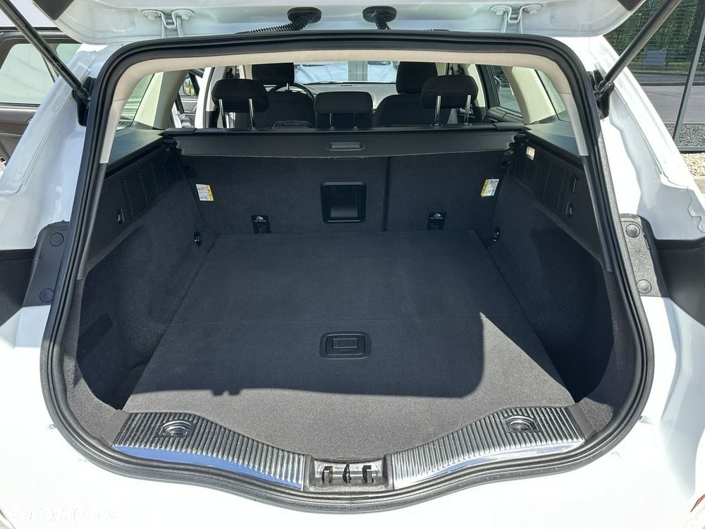 Ford Mondeo SW 2.0 TDCi Titanium - 32