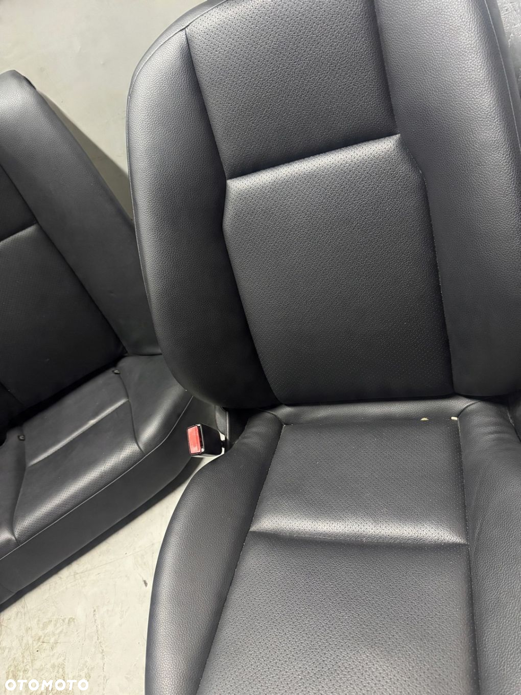 Fotele kanapa komplet Mercedes W204 Sedan C klasa - 4