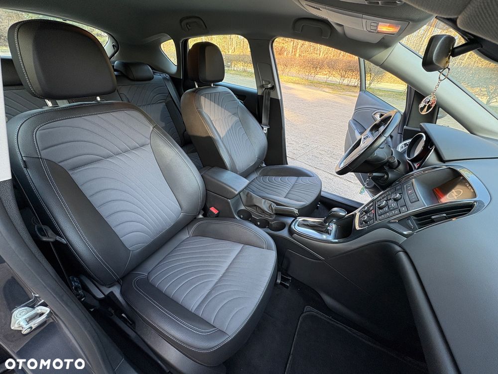 Opel Astra 1.4 Turbo Automatik Exklusiv - 6