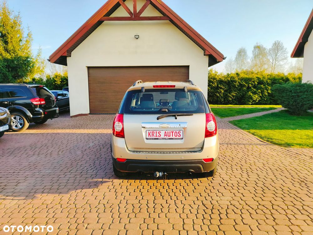 Chevrolet Captiva 2.4 2WD 7 Sitzer LS - 7