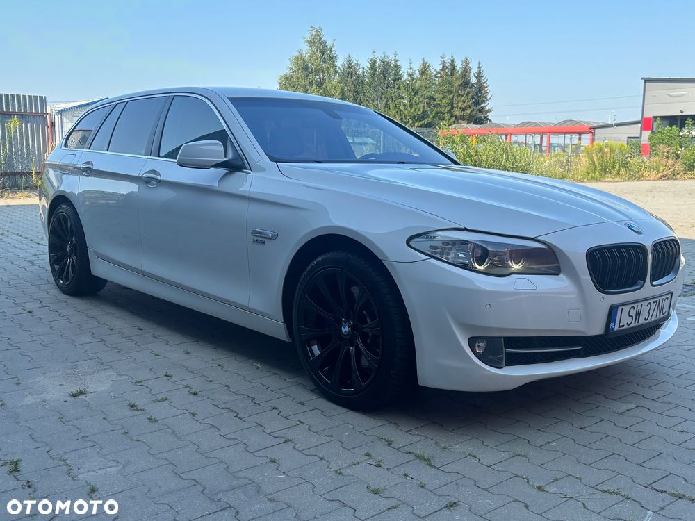 BMW Seria 5 530d xDrive - 17
