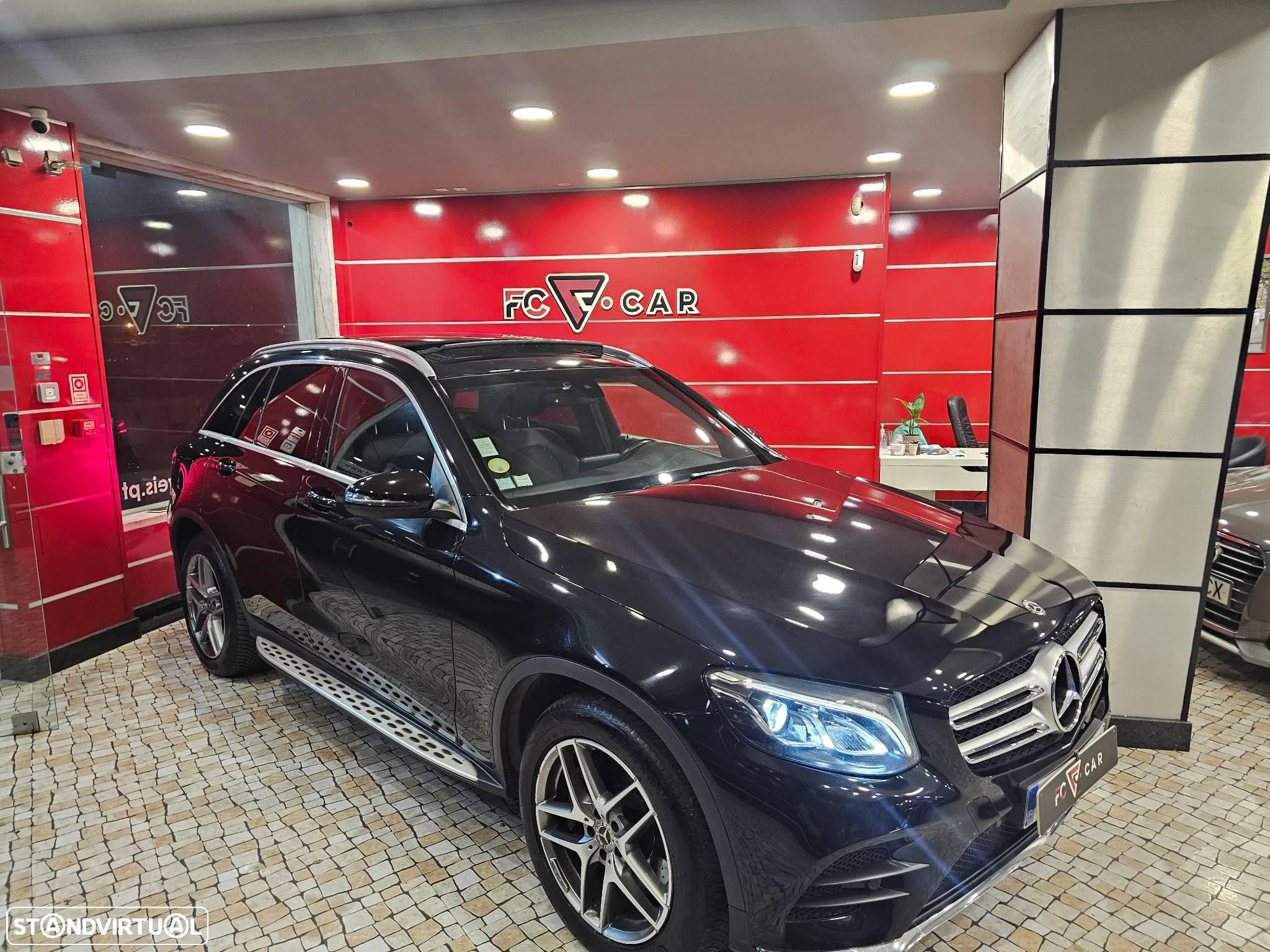 Mercedes-Benz GLC 250 d 4Matic 9G-TRONIC AMG Line - 33