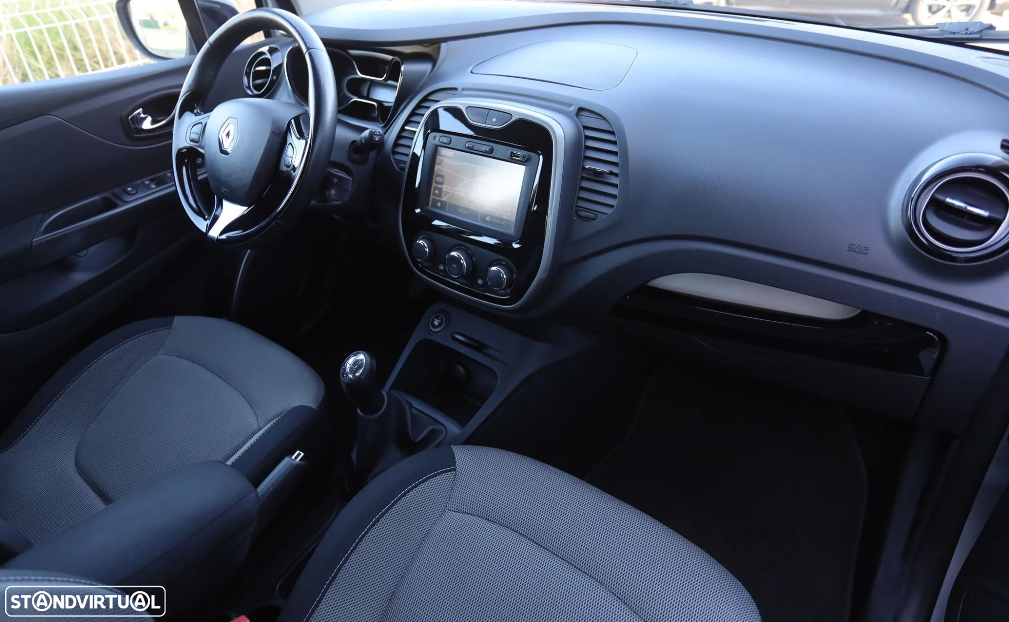 Renault Captur 1.5 dCi - 12