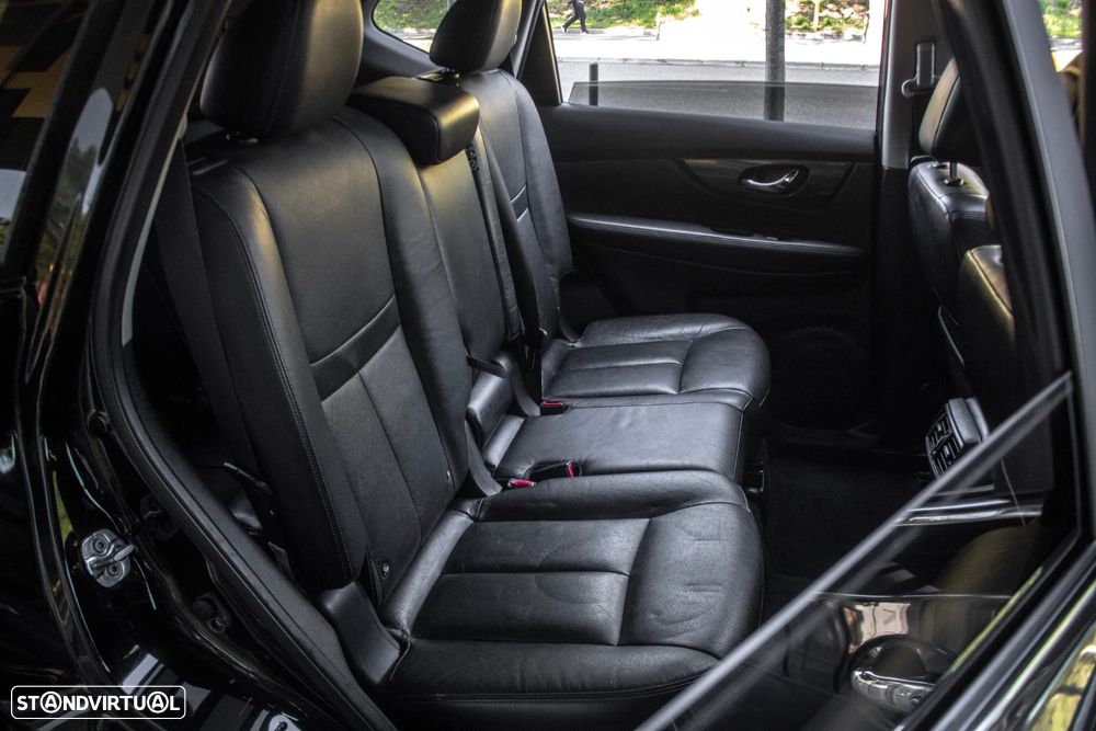 Nissan X-Trail 1.6 dCi N-Connecta - 30