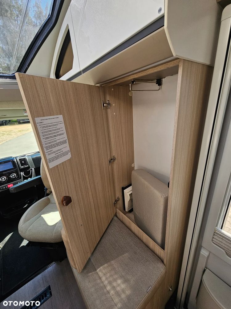 Adria Compact Plus - 22