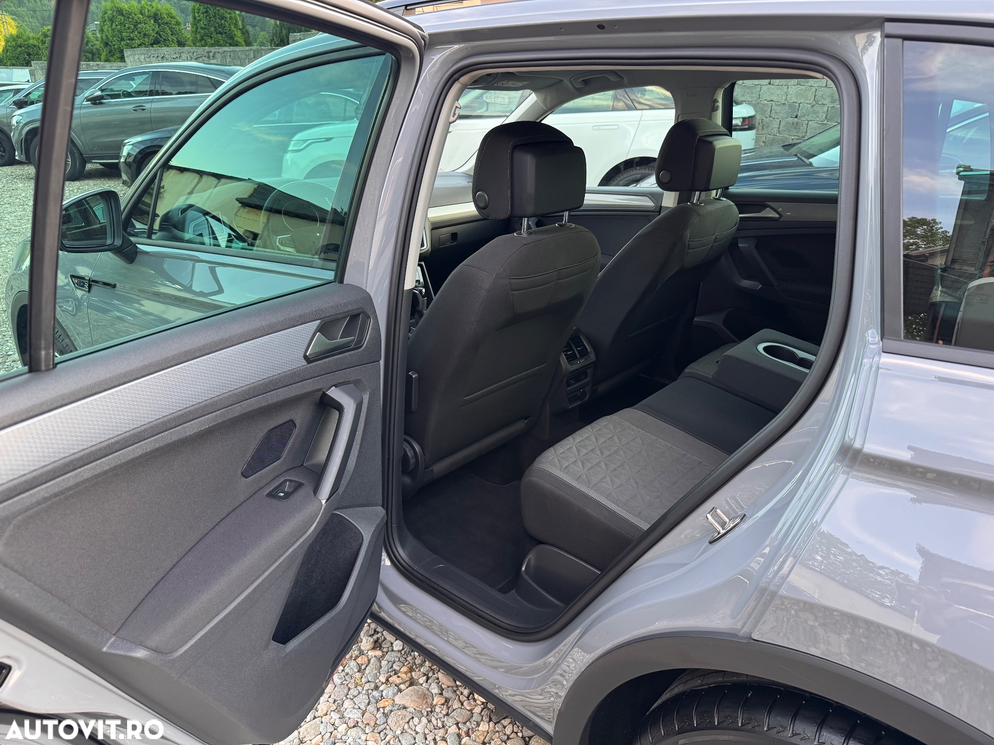 Volkswagen Tiguan 2.0 TDI SCR DSG R-Line - 23