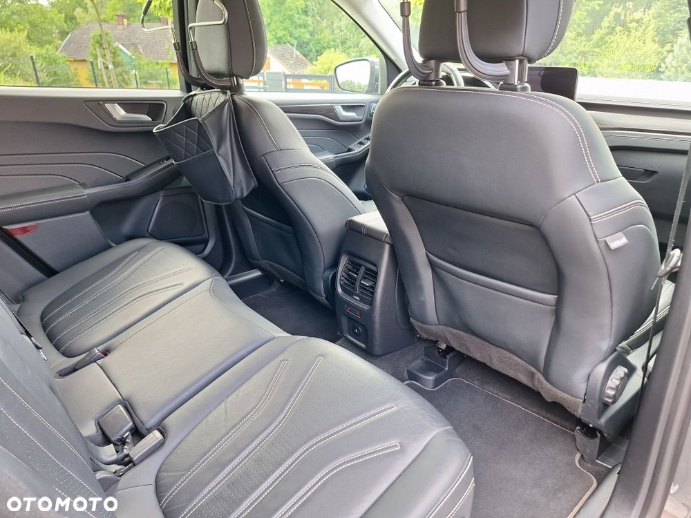 Ford Kuga - 8