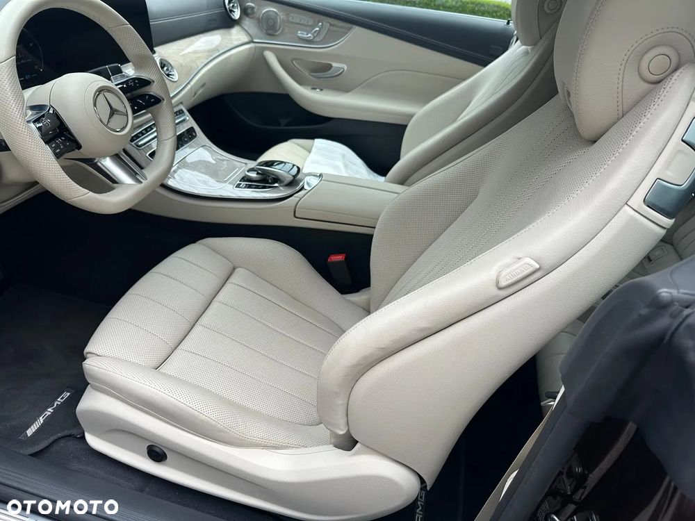 Mercedes-Benz Klasa E 200 Cabrio 9G-TRONIC AMG Line - 15