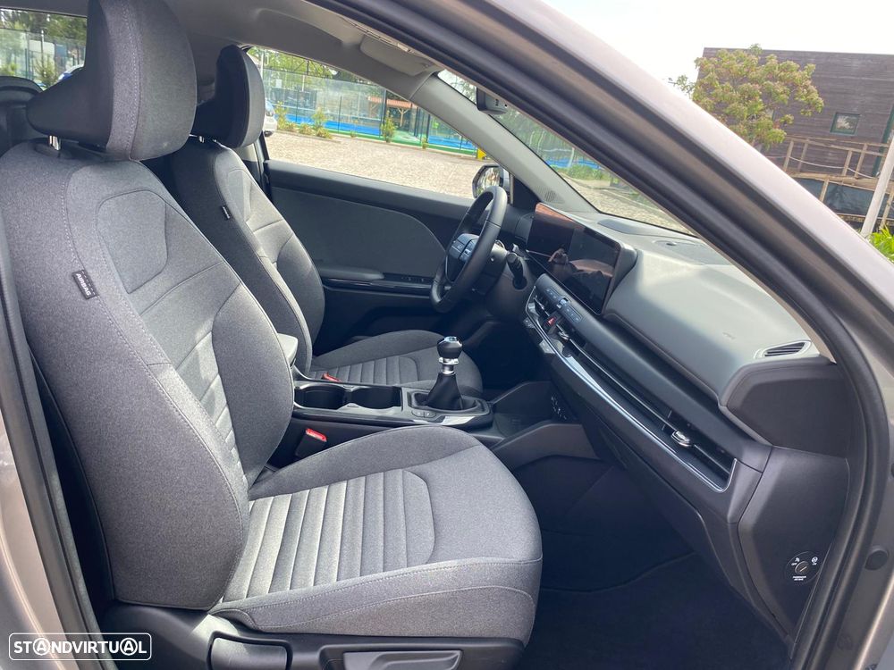 Kia K4 1.0 T-GDI Tech - 14