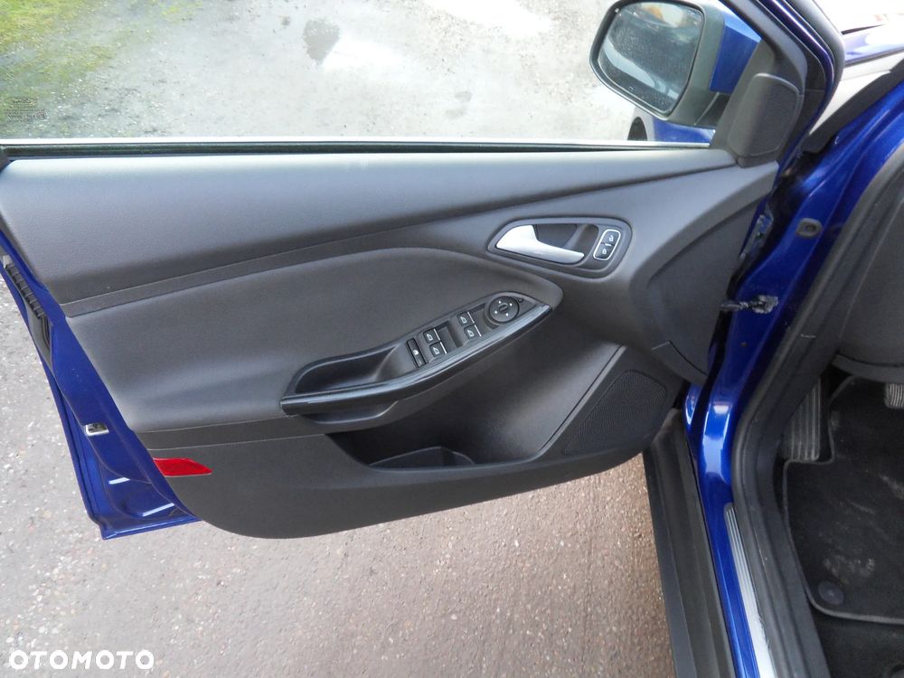 Ford Focus 1.0 EcoBoost 99g Titanium - 11
