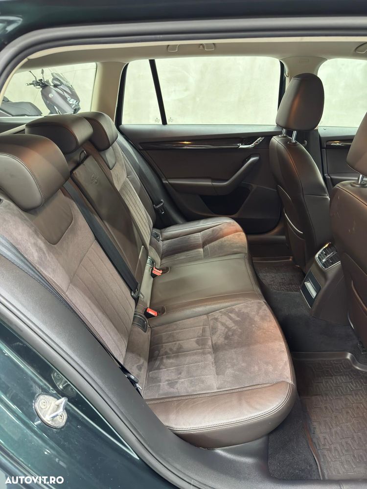Skoda Octavia Combi Diesel 2.0 TDI 4X4 DSG Laurin&Klement - 19
