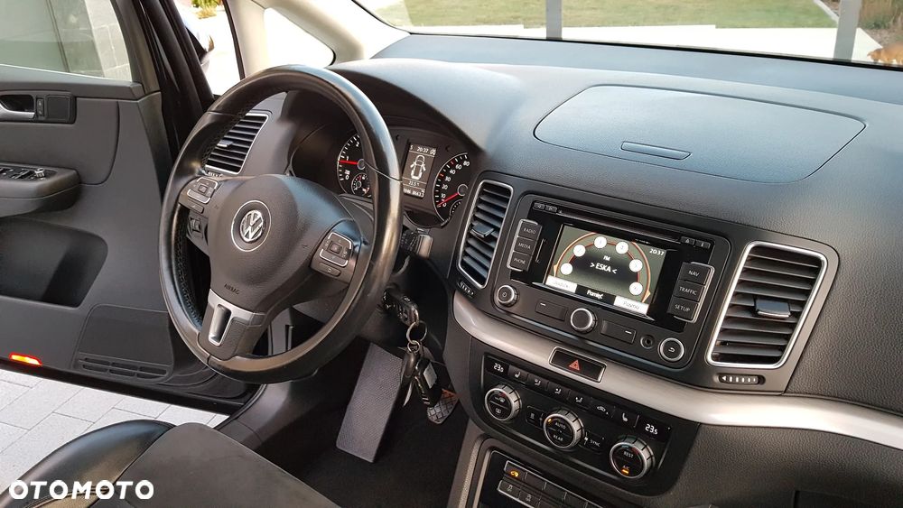 Volkswagen Sharan 2.0 TDI (BlueMotion Technology) Highline - 39