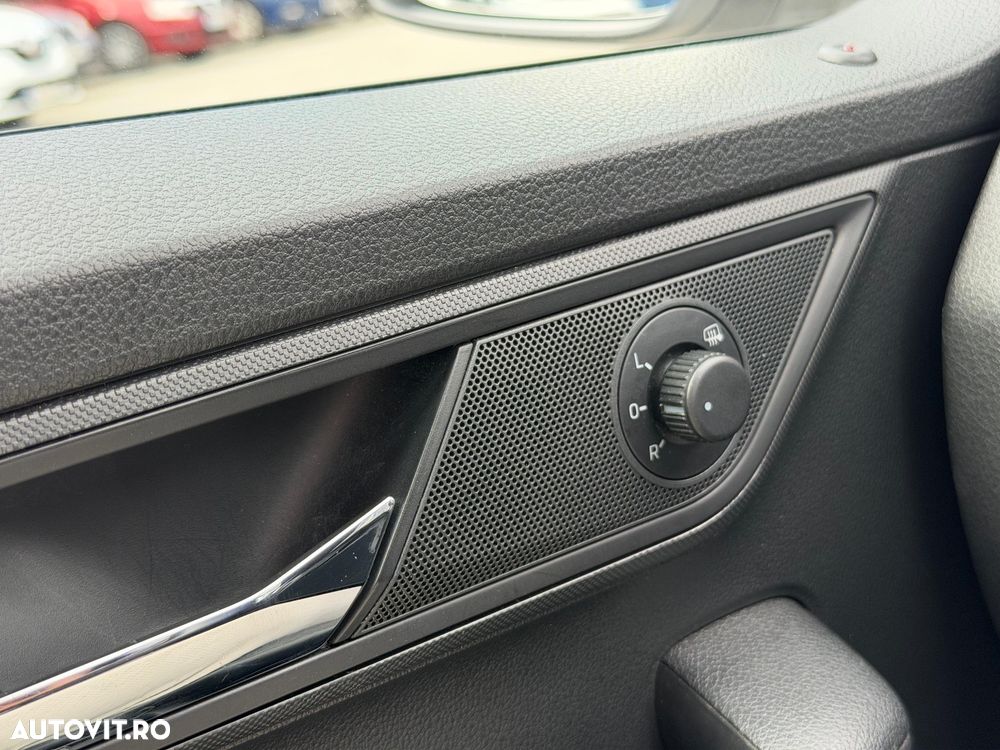 Skoda Fabia 1.0 TSI Active - 38