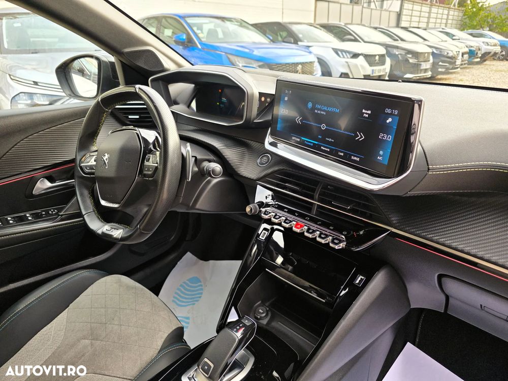 Peugeot 208 PureTech 130 EAT8 GT - 16