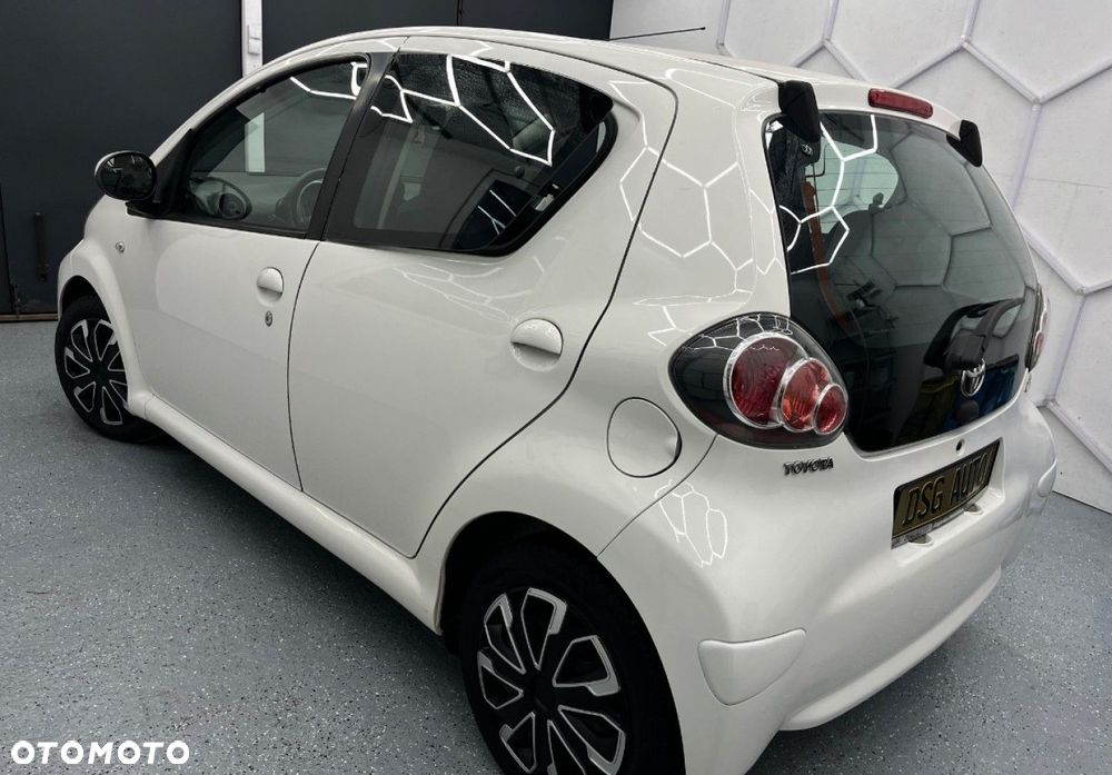 Toyota Aygo - 16