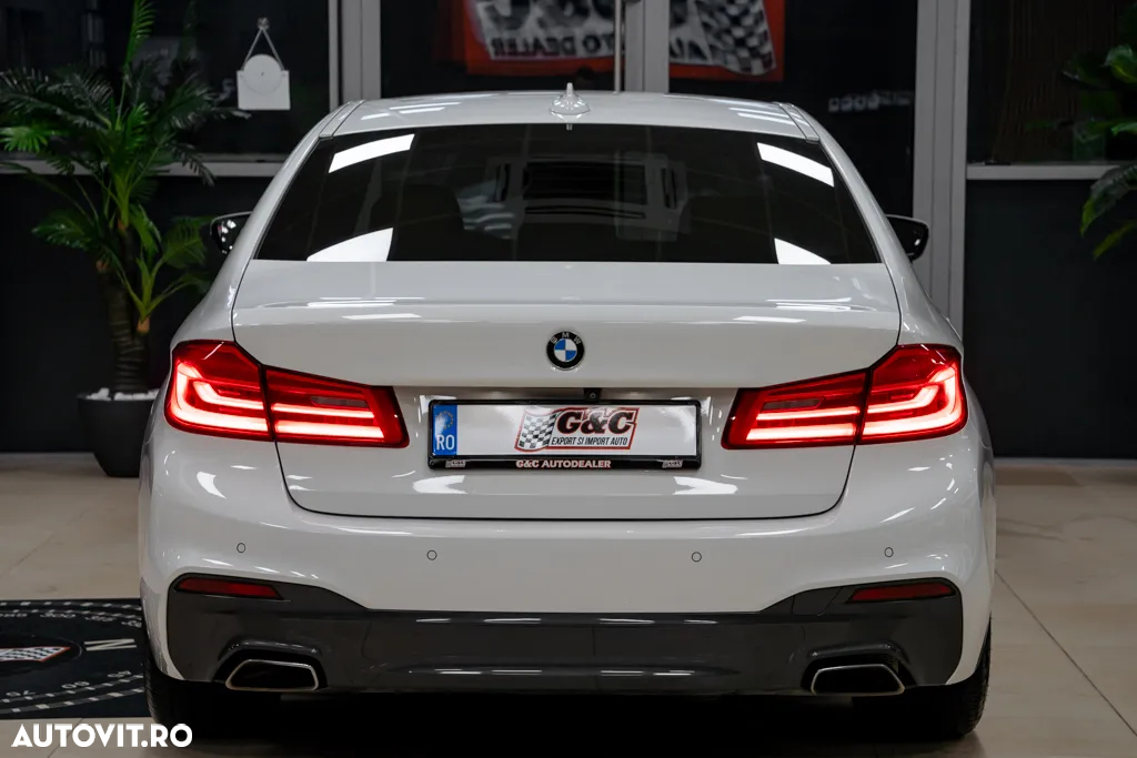 BMW Seria 5 530d xDrive AT - 10