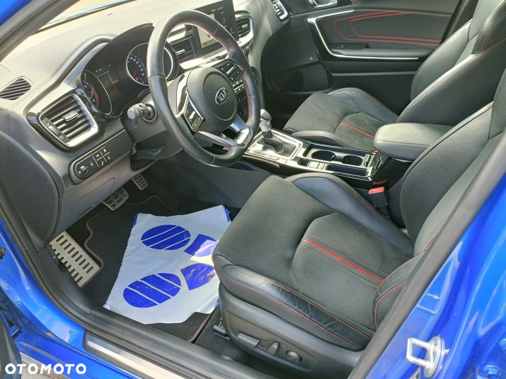 Kia ProCeed - 9