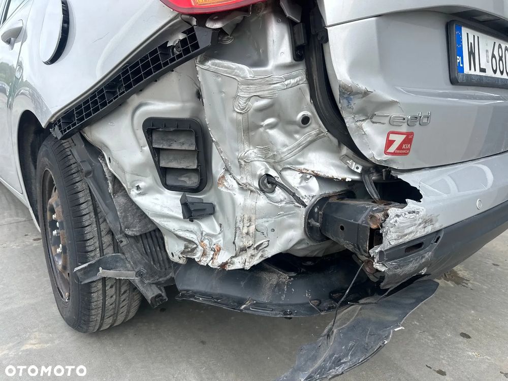 Kia Ceed 1.6 CRDi M - 13