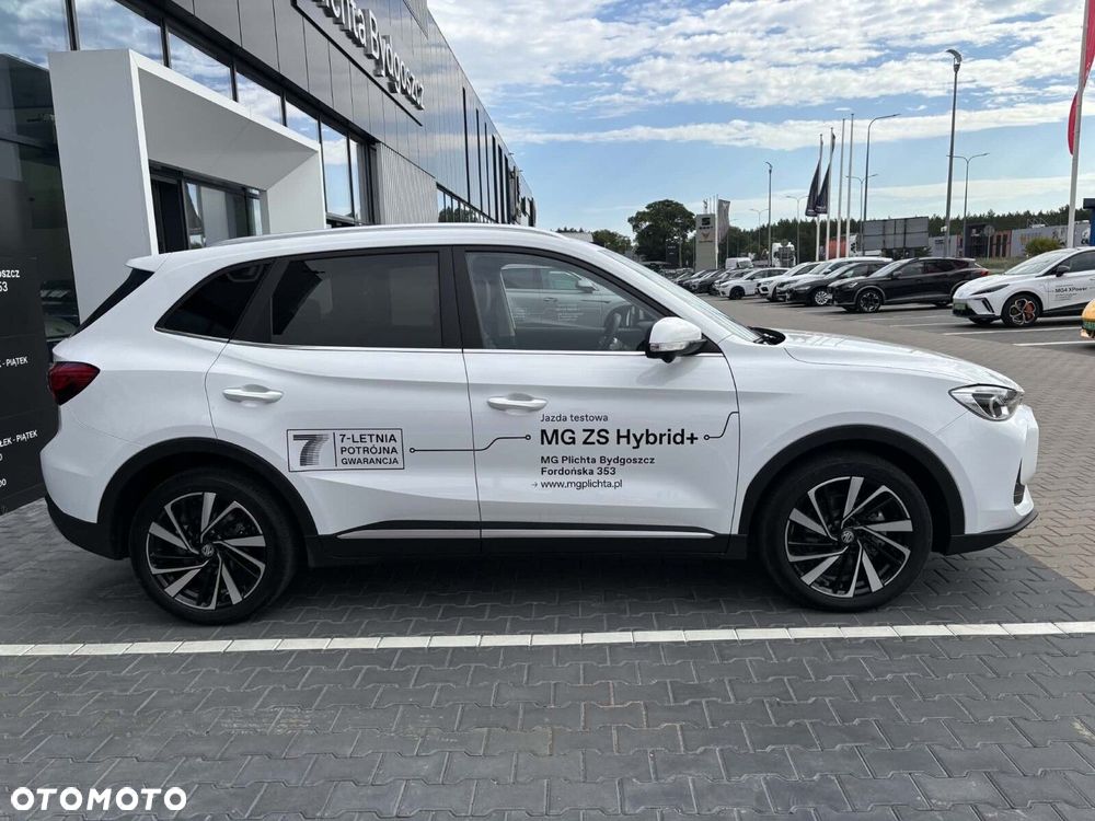MG ZS Hybrid+ - 9