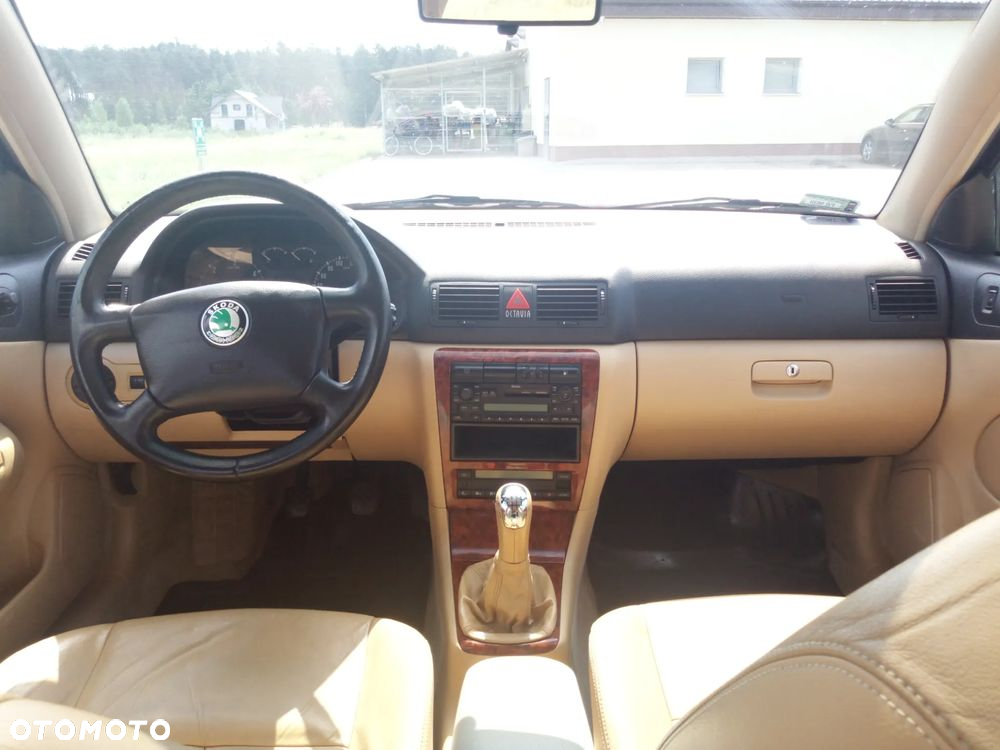 Skoda Octavia 1.9 TDI L&K - 12