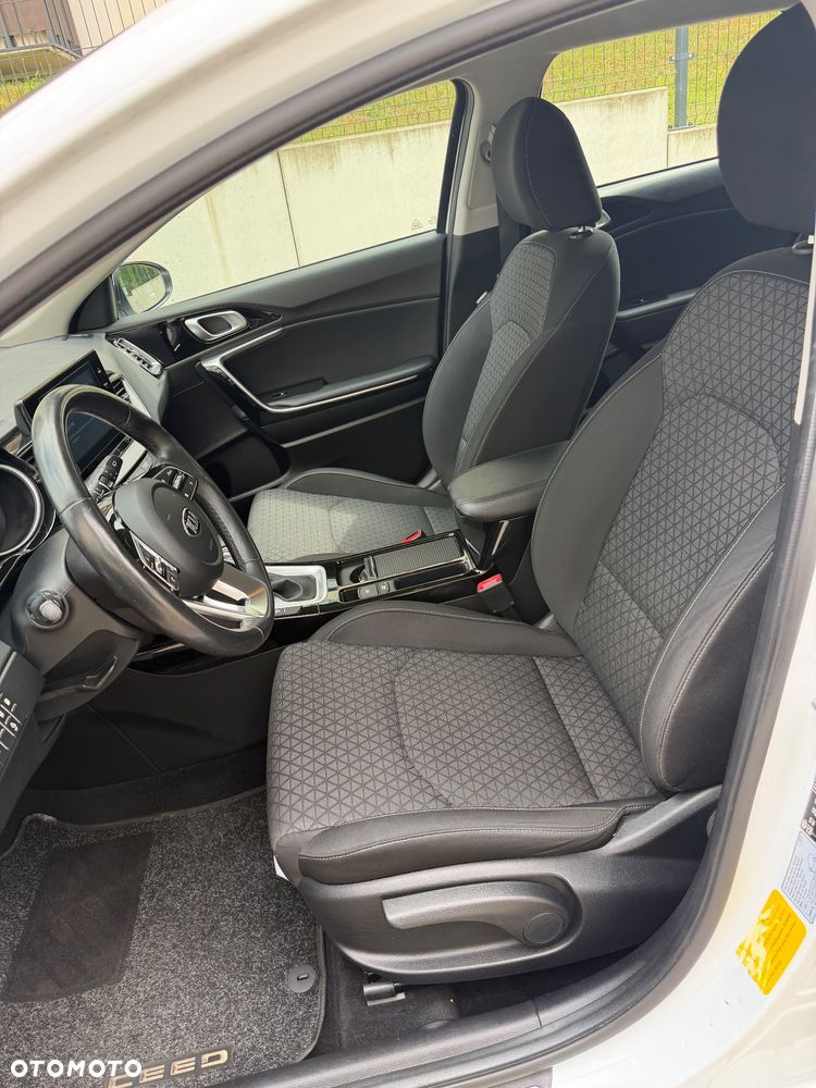 Kia Ceed - 19