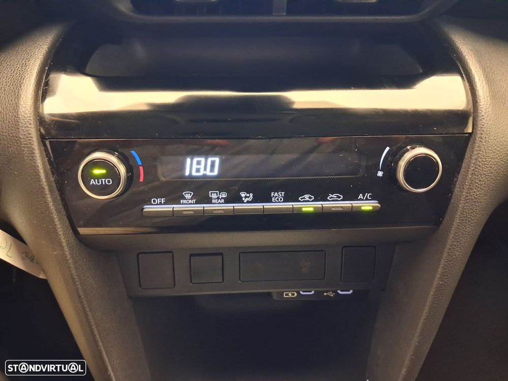 Toyota Yaris Cross 1.5 HDF Comfort Plus - 26