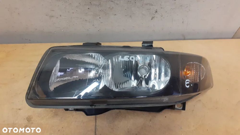 LAMPA PRZOD PRZEDNIA LEWA SEAT LEON I 1 - 1